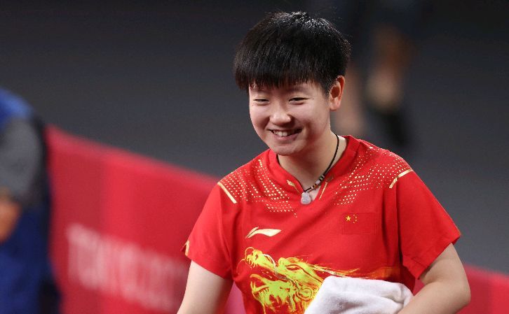 美女逼操